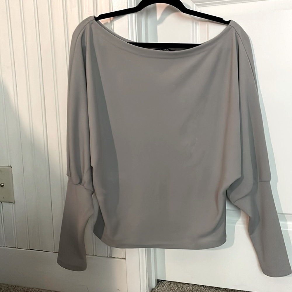 Blouse Fits Loose - Grey